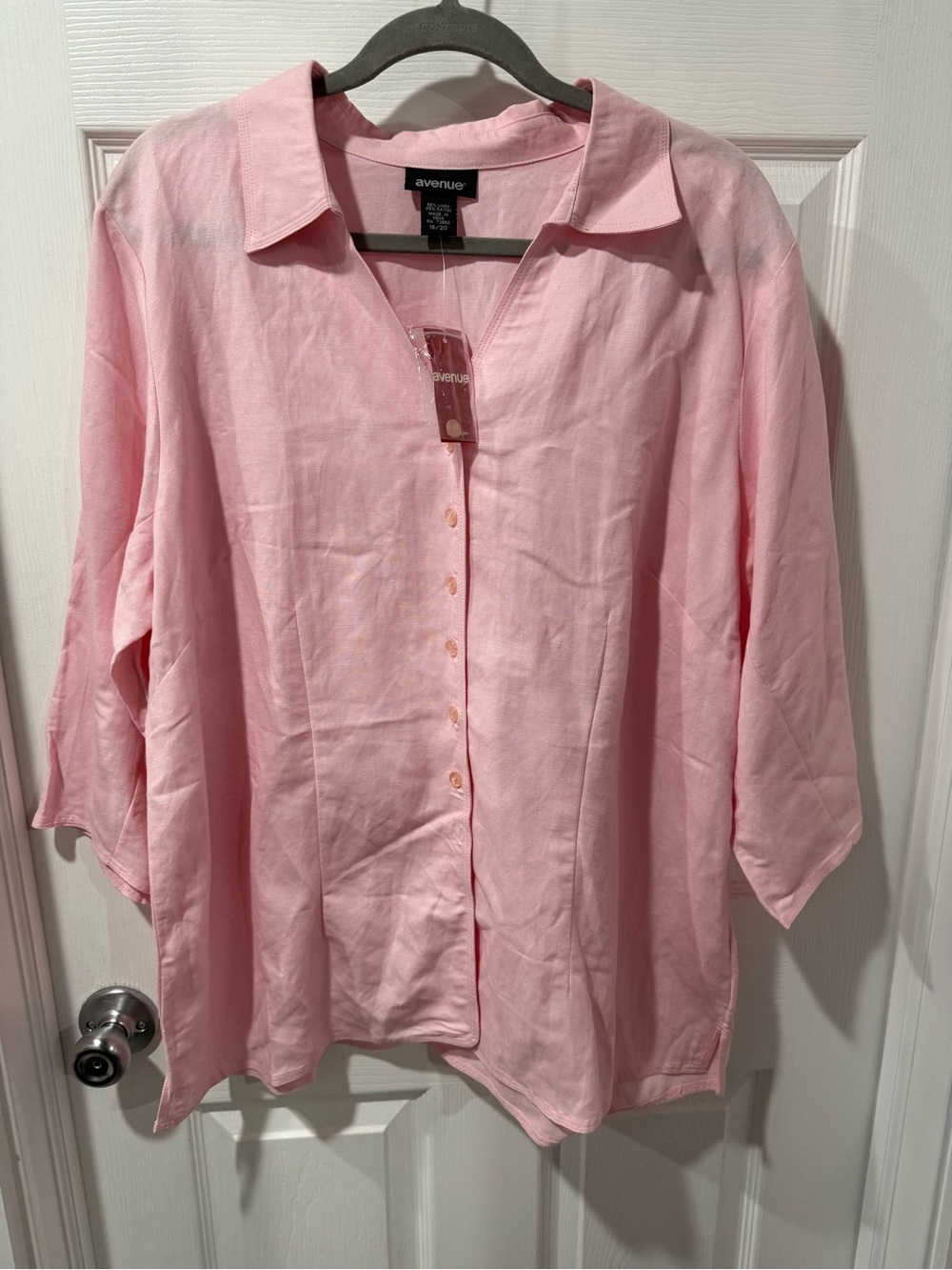 Avenue Pink Linen blend Button-Front Top